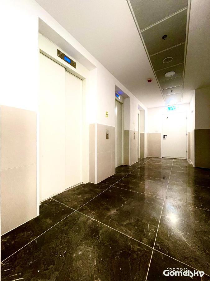 • Spacious In Trendy Akko/acre •